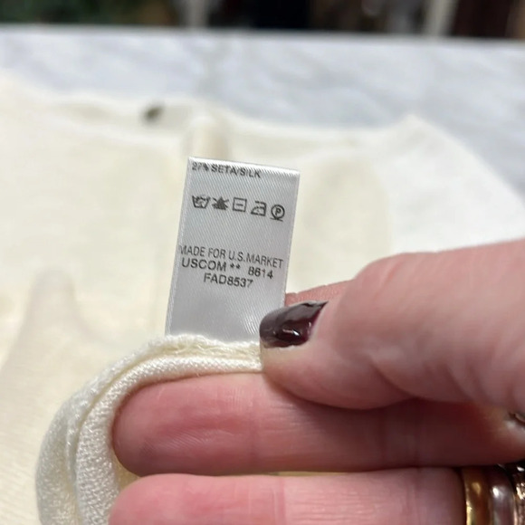 Loro Piana Cream and Ivory Cashmere/Silk Cap Sleeve Sweater Tee Size 40 - Picture 5 of 6